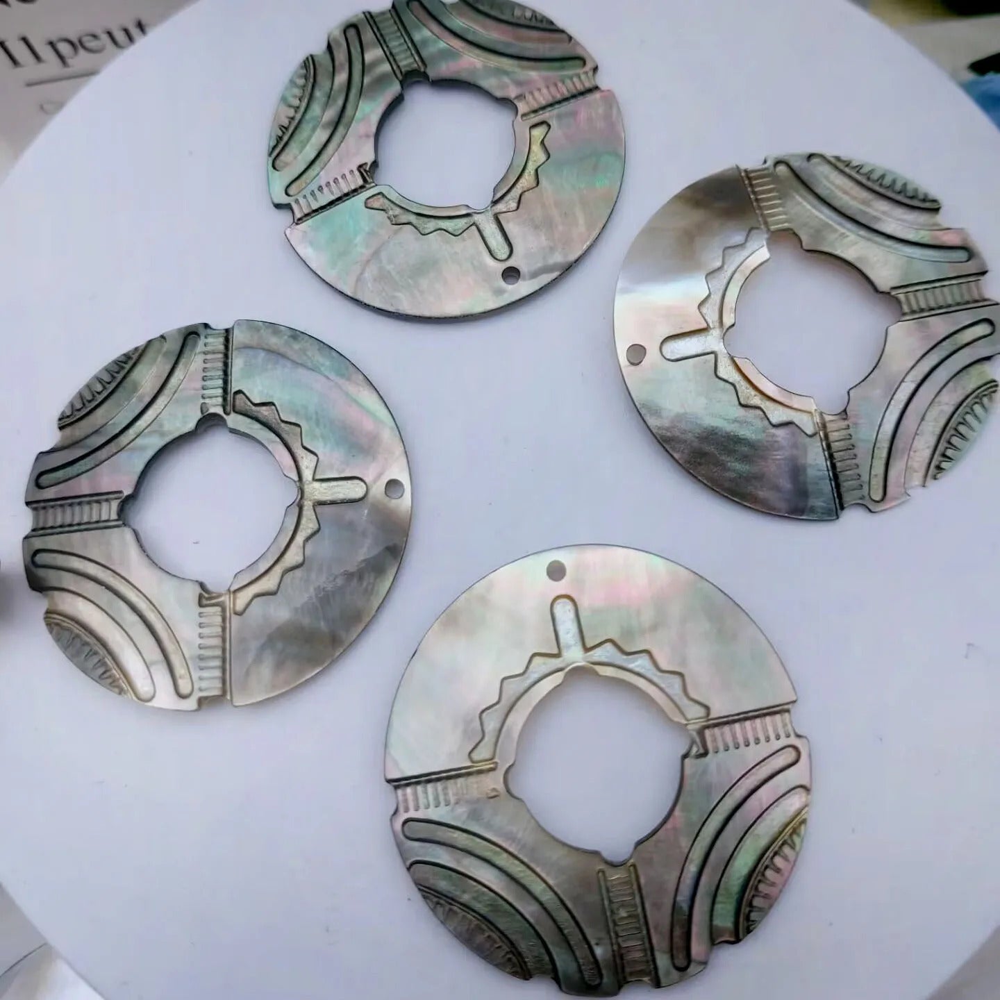 4pcs Black Pearl Shell Round Engraved Pendant for Earrings - 4x4cm