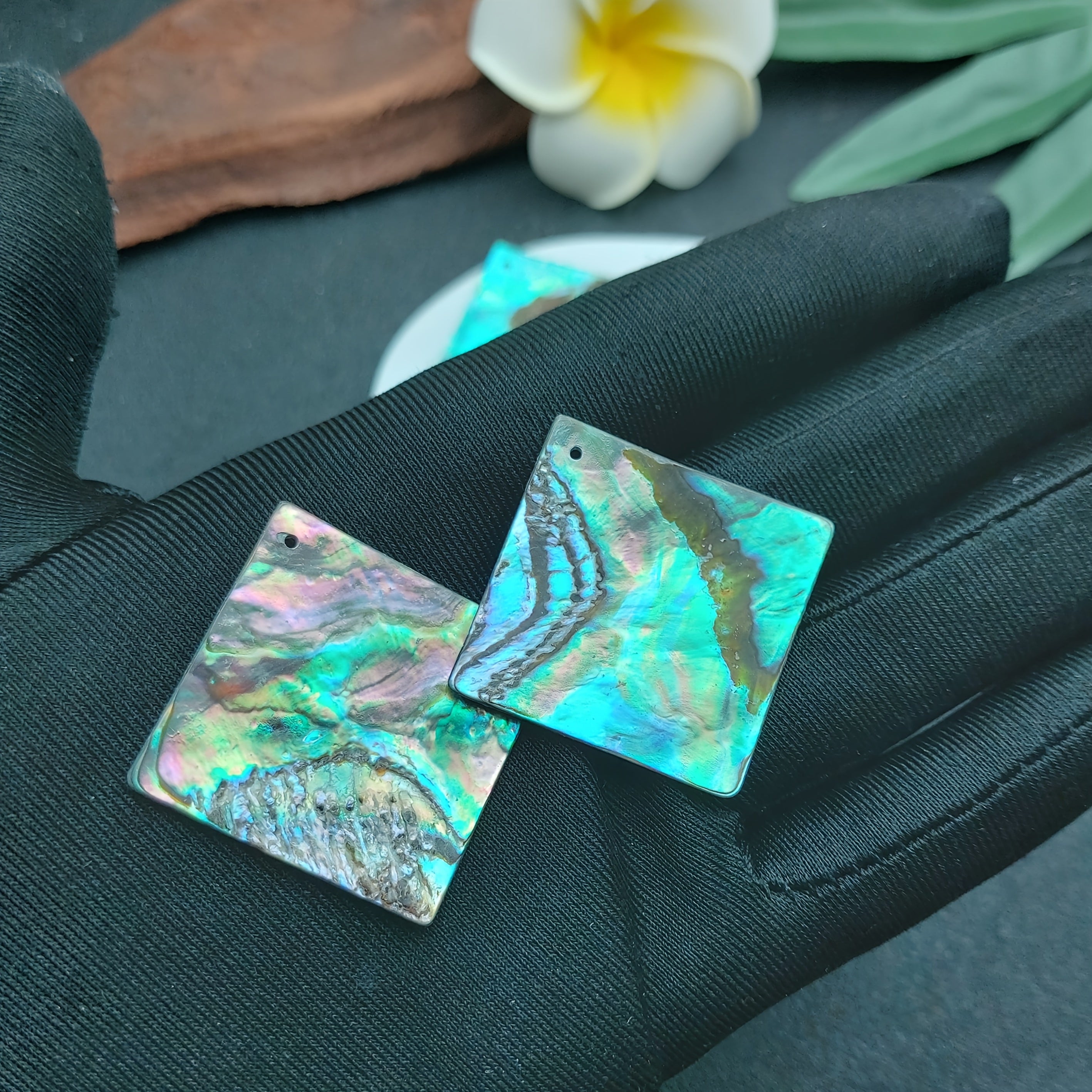 2pcs Natural Abalone Shell Cabochon Charms - Iridescent Mother-of- Sodalite Pendants with Iridescent Rainbow Colors (, Green, Pink, Purple, Turquoise, Orange, Yellow, Red, ) for Jewelry Making, Hawaiian Ocean Island Necklace & Earrings